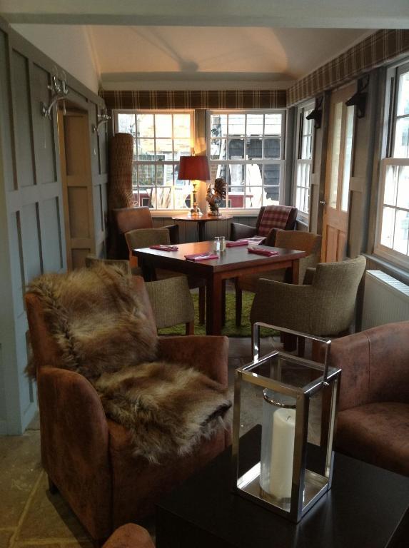 The Red Lion Hotel Whittlesford Dış mekan fotoğraf