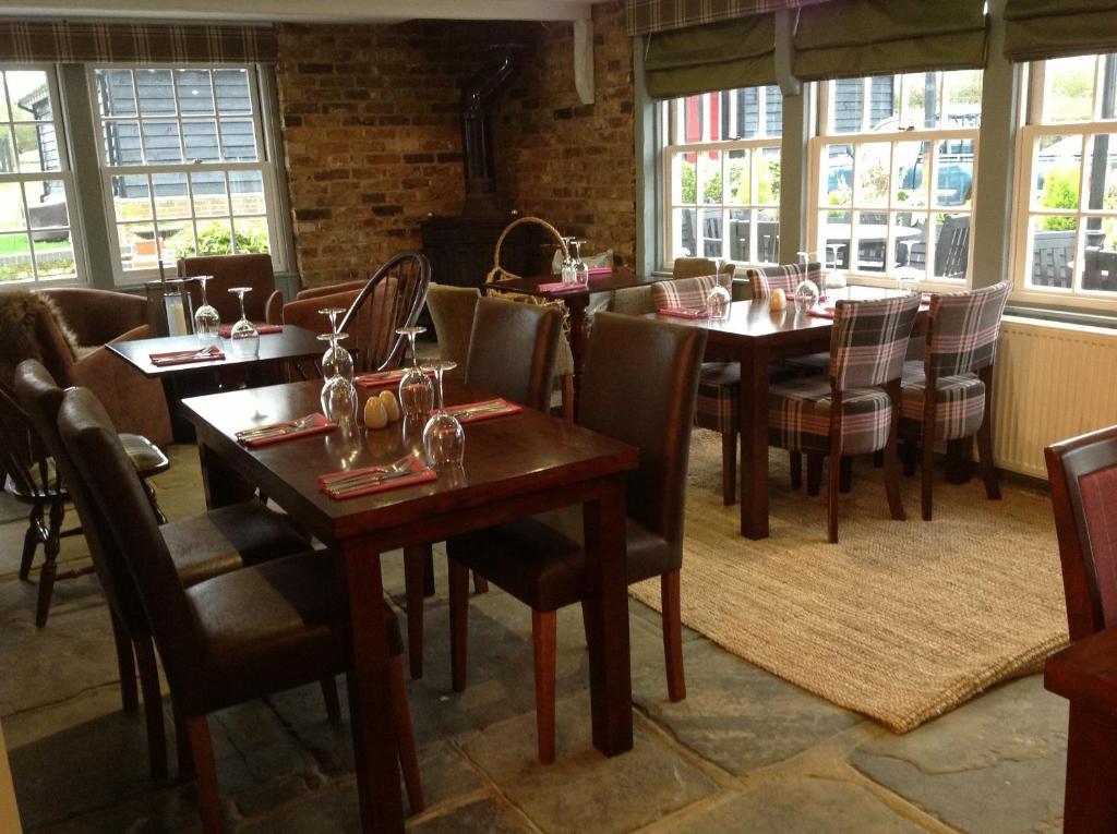 The Red Lion Hotel Whittlesford Dış mekan fotoğraf